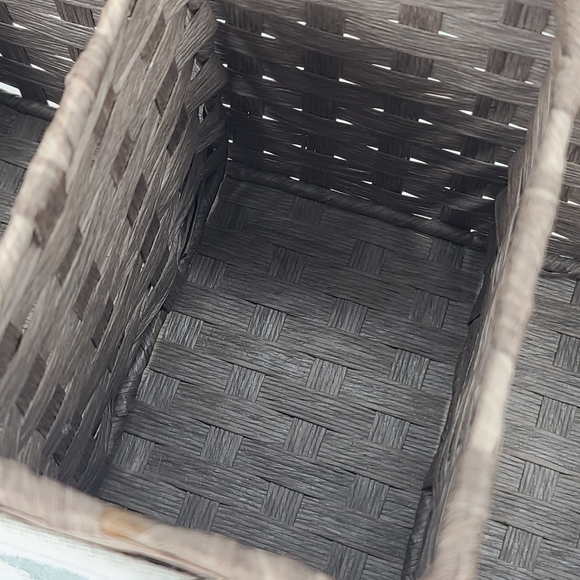 Holographic Glitter Elephant 3 Section Basket - Picture 12 of 17